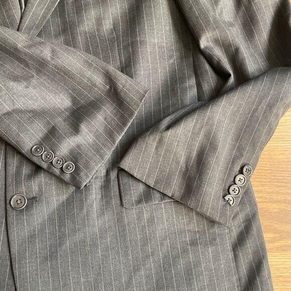 Brooks Brothers 100% Wool Pin Stripe Mens Blazer Sz 44 Made in USA - Picture 13 of 16